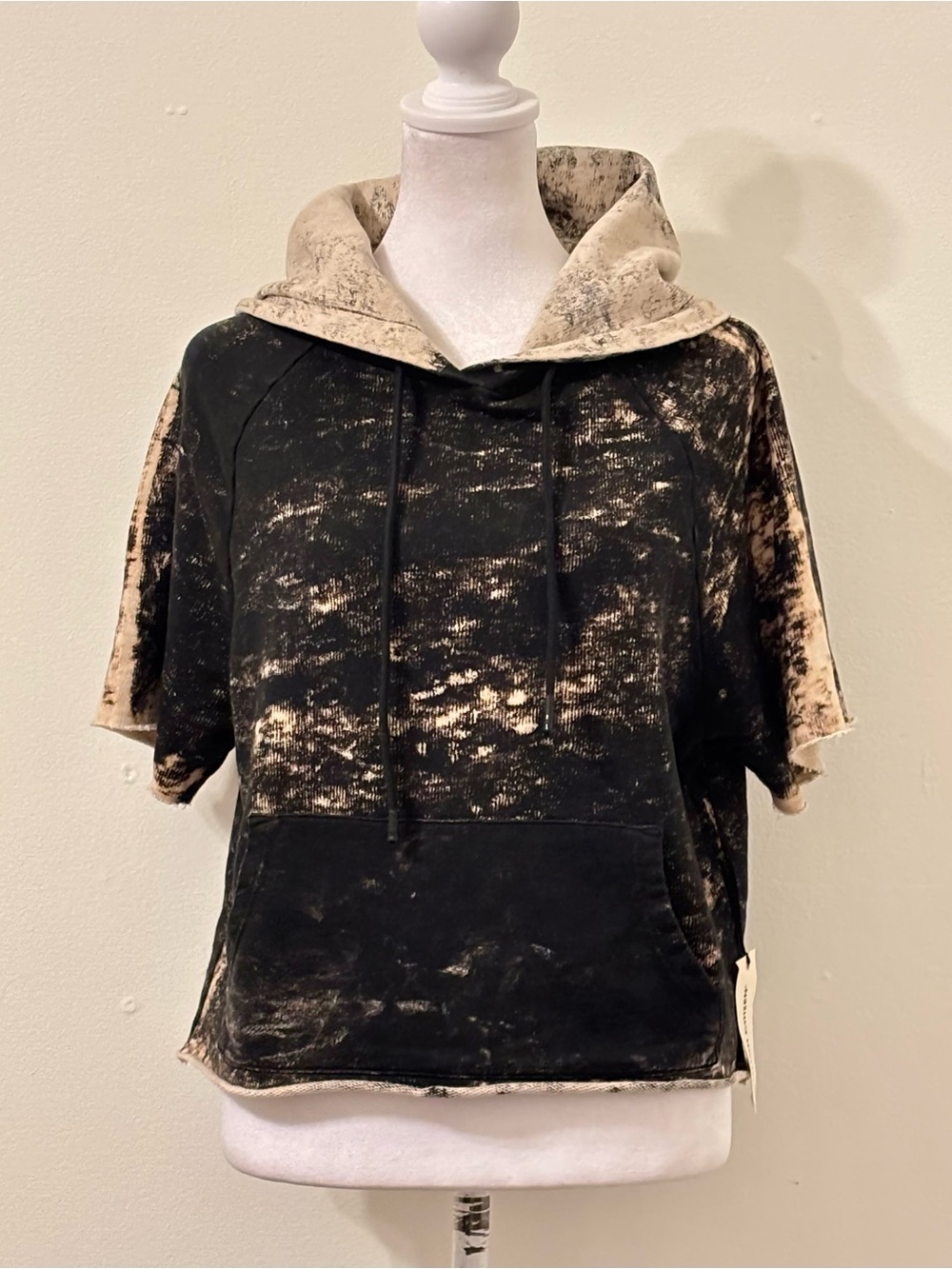 Cotton Citizen Black Beige Acid Wash Short Sleeved Cropped Hoodie Size Small